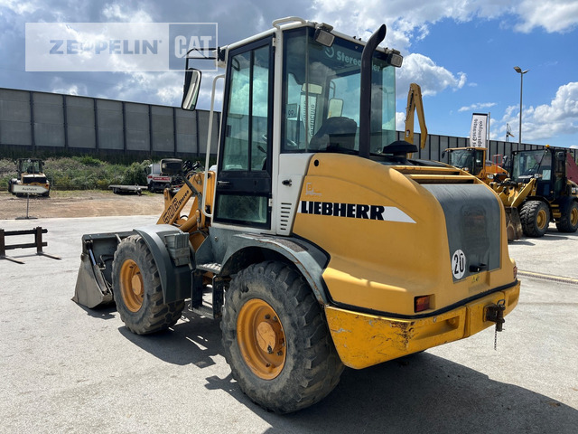 Liebherr L506 - Kolový nakladač: obrázek 3 Liebherr L506 - Kolový nakladač: obrázek 3