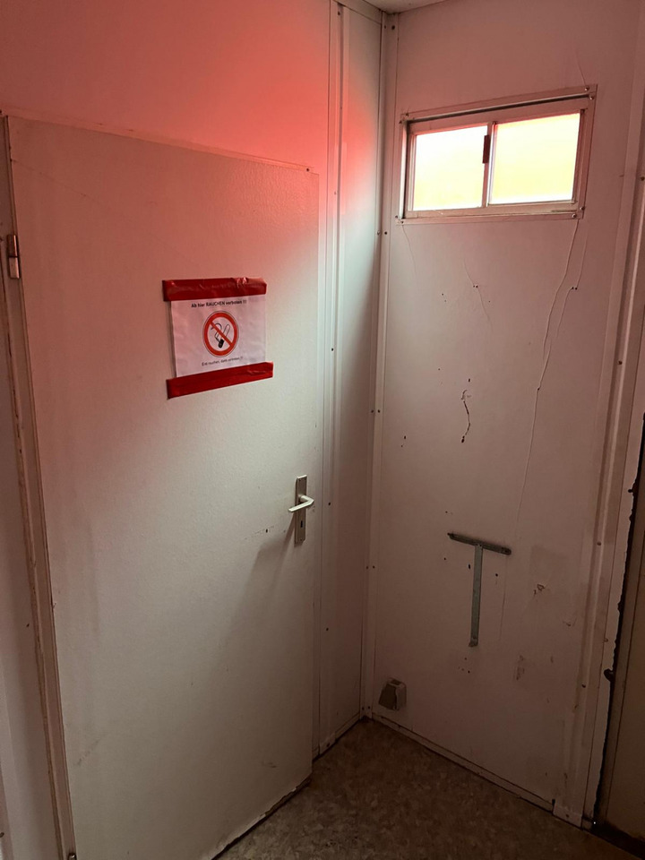 Abrollcontainer Containeranlage für Asbestsanierung - Hákový nosič kontejnerů: obrázek 4 Abrollcontainer Containeranlage für Asbestsanierung - Hákový nosič kontejnerů: obrázek 4