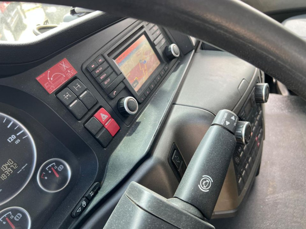 MAN TG-S 35.480 8x4 BL Abrollkipper mit Kran Penz-15L9.80+Meiller RK 30.60L  Lenk-Lift Achse - Hákový nosič kontejnerů, Auto s hydraulickou rukou: obrázek 5 MAN TG-S 35.480 8x4 BL Abrollkipper mit Kran Penz-15L9.80+Meiller RK 30.60L  Lenk-Lift Achse - Hákový nosič kontejnerů, Auto s hydraulickou rukou: obrázek 5