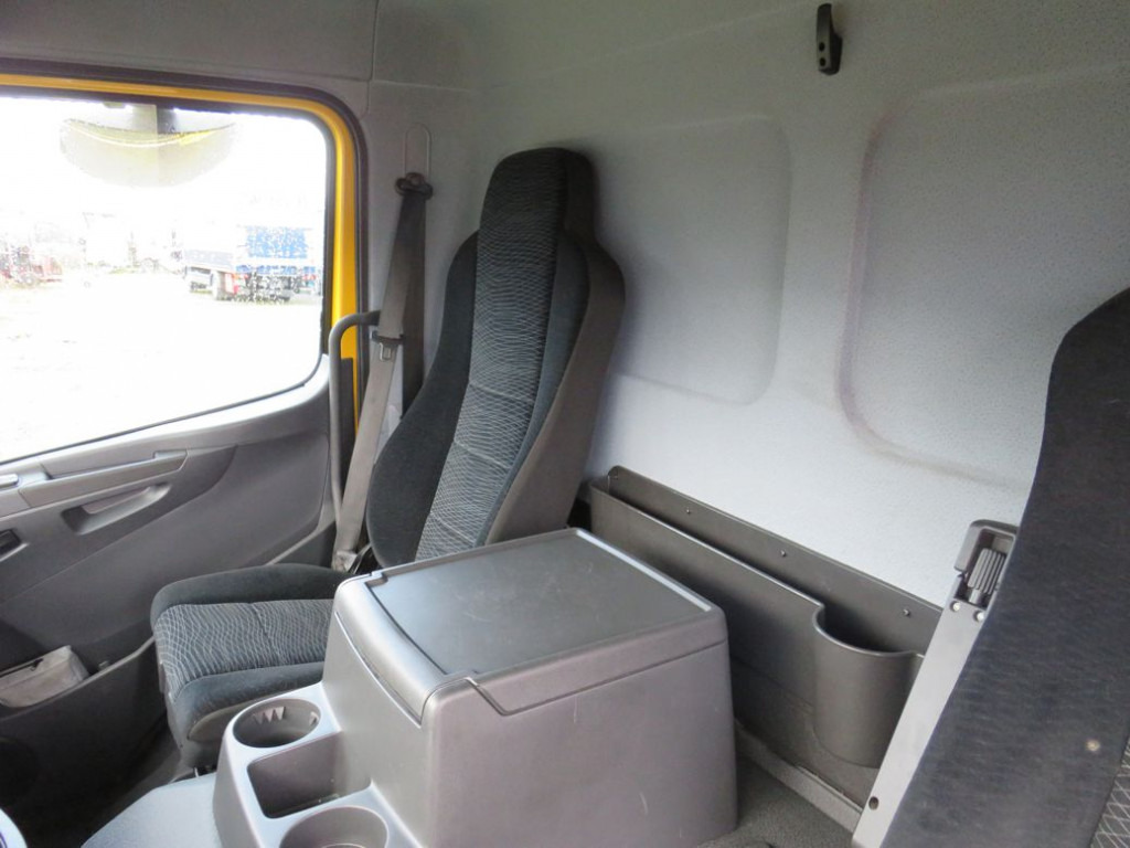 MERCEDES-BENZ Atego 1224 L  Pritsche LBW - Plachtový nákladní auto: obrázek 2 MERCEDES-BENZ Atego 1224 L  Pritsche LBW - Plachtový nákladní auto: obrázek 2