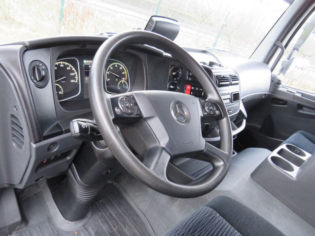 MERCEDES-BENZ Atego 1527 L Pritsche LBW - Plachtový nákladní auto: obrázek 2 MERCEDES-BENZ Atego 1527 L Pritsche LBW - Plachtový nákladní auto: obrázek 2