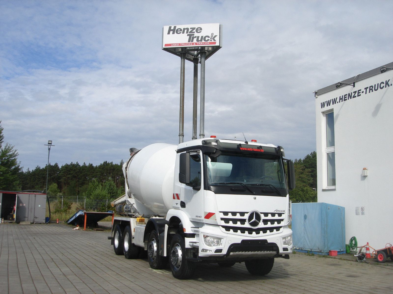 Mercedes-Benz Arocs 3240 B 8x4 - Autodomíchávač: obrázek 1 Mercedes-Benz Arocs 3240 B 8x4 - Autodomíchávač: obrázek 1