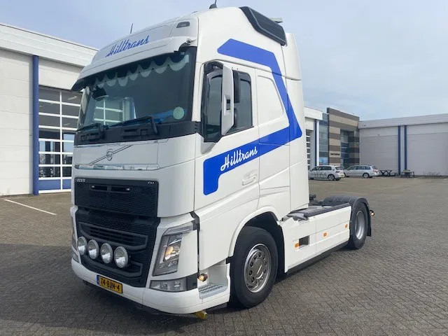 Volvo FH 13.460 XL cabine, euro 6 , full spoilered, smart tacho , new clutch ,beauty..... - Tahač: obrázek 1 Volvo FH 13.460 XL cabine, euro 6 , full spoilered, smart tacho , new clutch ,beauty..... - Tahač: obrázek 1