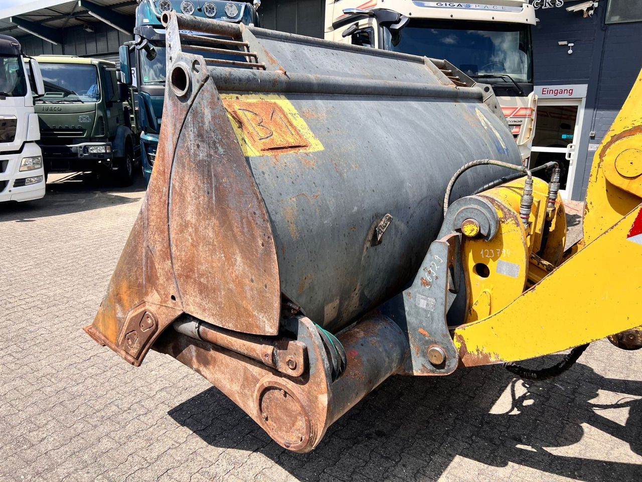 Komatsu WA 380-7 A Hochkippschaufel 4,5m³ Schnellwechsle - Kolový nakladač: obrázek 5 Komatsu WA 380-7 A Hochkippschaufel 4,5m³ Schnellwechsle - Kolový nakladač: obrázek 5