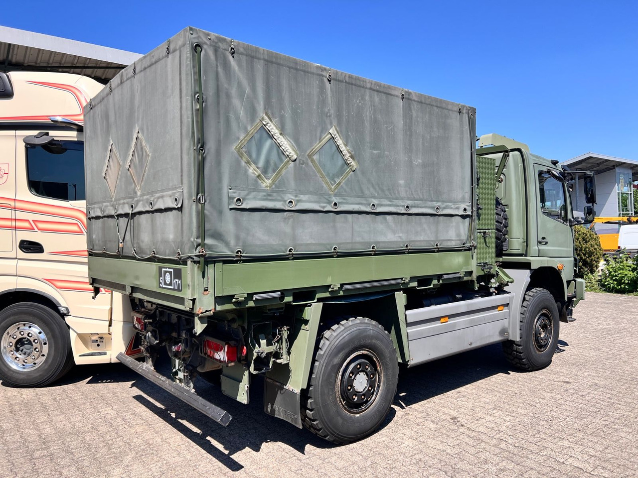 Mercedes-Benz 1018 Atego 4x4 Allrad Miltär Camper Expedition - Kontejnérový podvozek/ Výměnná nástavba: obrázek 4 Mercedes-Benz 1018 Atego 4x4 Allrad Miltär Camper Expedition - Kontejnérový podvozek/ Výměnná nástavba: obrázek 4