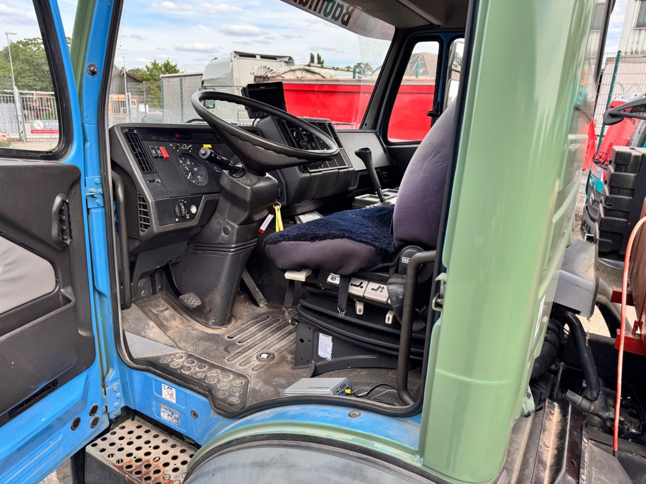 Auto s hydraulickou rukou Mercedes-Benz 1417 AK Allrad Palfinger Montagekran 17,7m 64TKM: obrázek 10