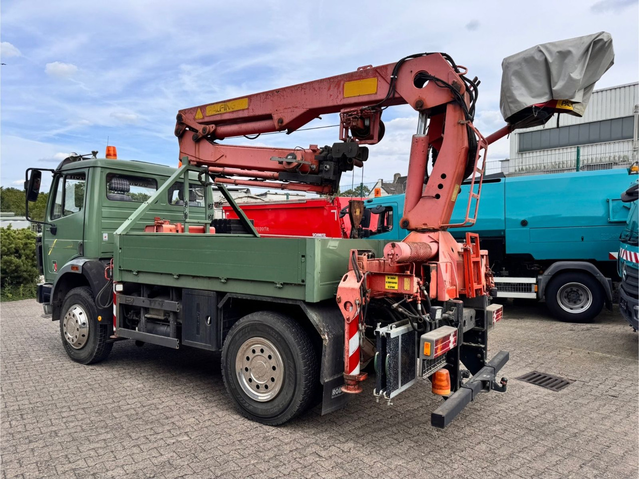 Mercedes-Benz 1417 AK Allrad Palfinger Montagekran 17,7m 64TKM - Auto s hydraulickou rukou: obrázek 4 Mercedes-Benz 1417 AK Allrad Palfinger Montagekran 17,7m 64TKM - Auto s hydraulickou rukou: obrázek 4