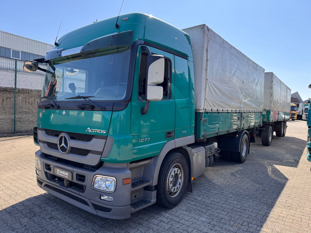 Mercedes-Benz 1844 Actros MP3 3-SeitenKipper Getreide Pritsche - Sklápěč: obrázek 5 Mercedes-Benz 1844 Actros MP3 3-SeitenKipper Getreide Pritsche - Sklápěč: obrázek 5