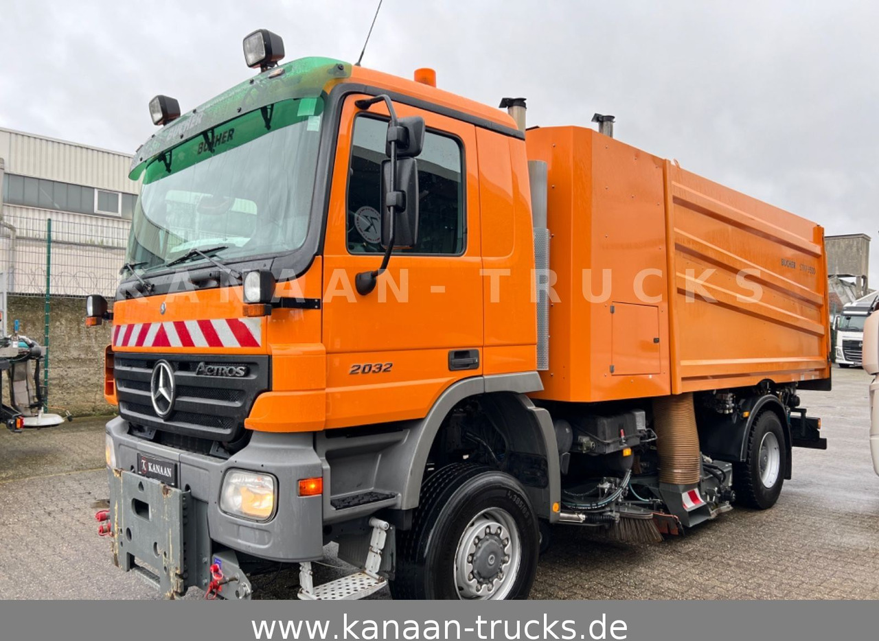 Mercedes-Benz 2032 Actros 4x4 Bucher STKF 9500 AIRPORT KLIMA - Zametací vůz: obrázek 3 Mercedes-Benz 2032 Actros 4x4 Bucher STKF 9500 AIRPORT KLIMA - Zametací vůz: obrázek 3