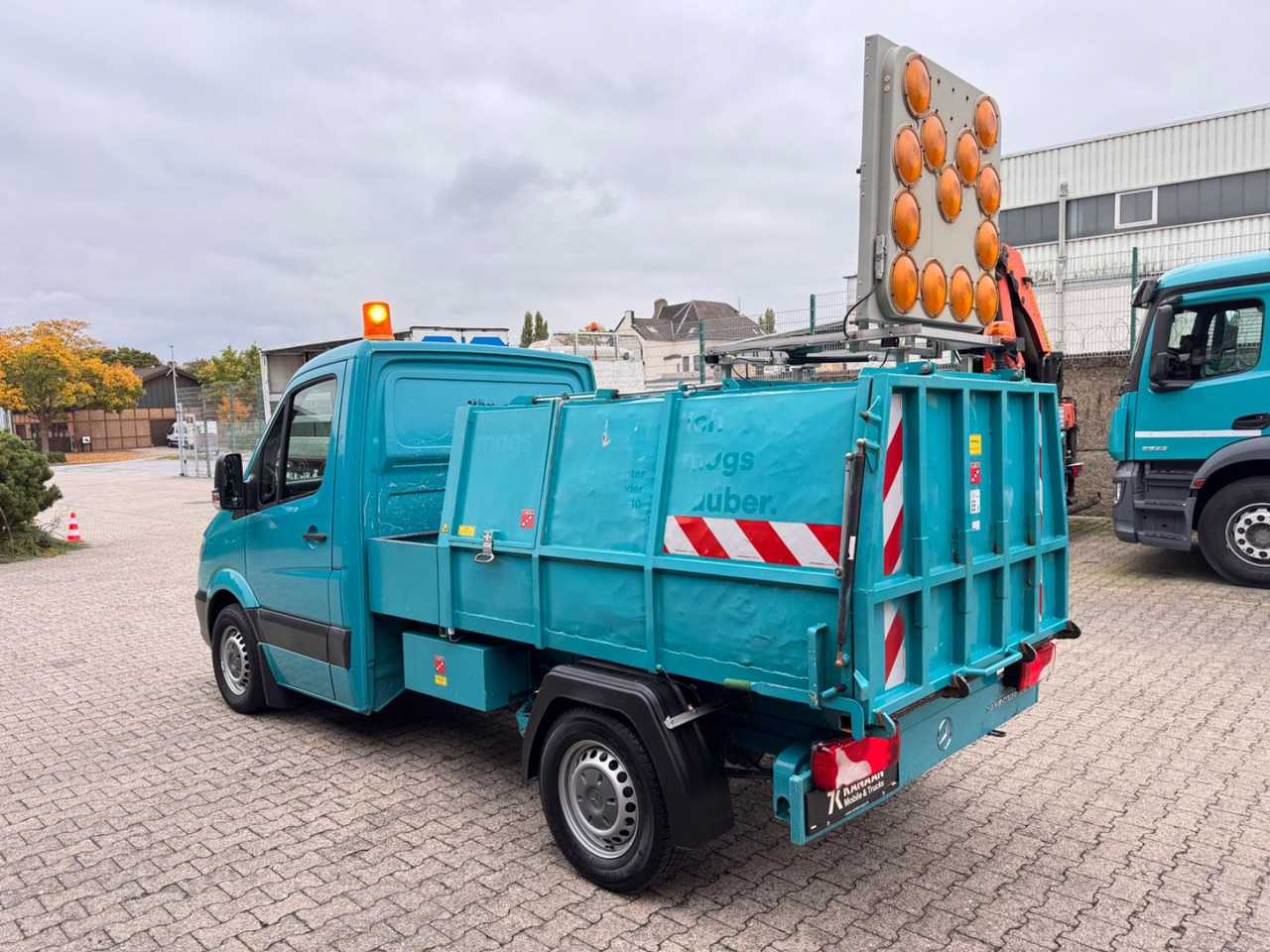 Mercedes-Benz 313 CDI Sprinter II Bertsche Müllwagen Tafel - Vůz na odvoz odpadků: obrázek 4 Mercedes-Benz 313 CDI Sprinter II Bertsche Müllwagen Tafel - Vůz na odvoz odpadků: obrázek 4