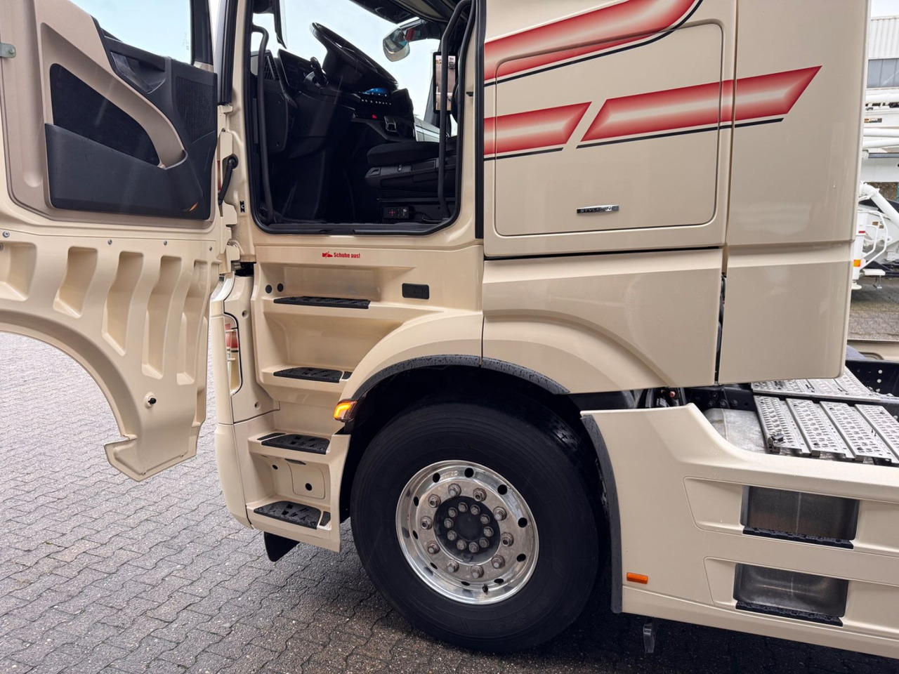 Mercedes-Benz 1848 LS Actros 5  GigaSpace Blatt/Luft leasing Mercedes-Benz 1848 LS Actros 5  GigaSpace Blatt/Luft: obrázek 15