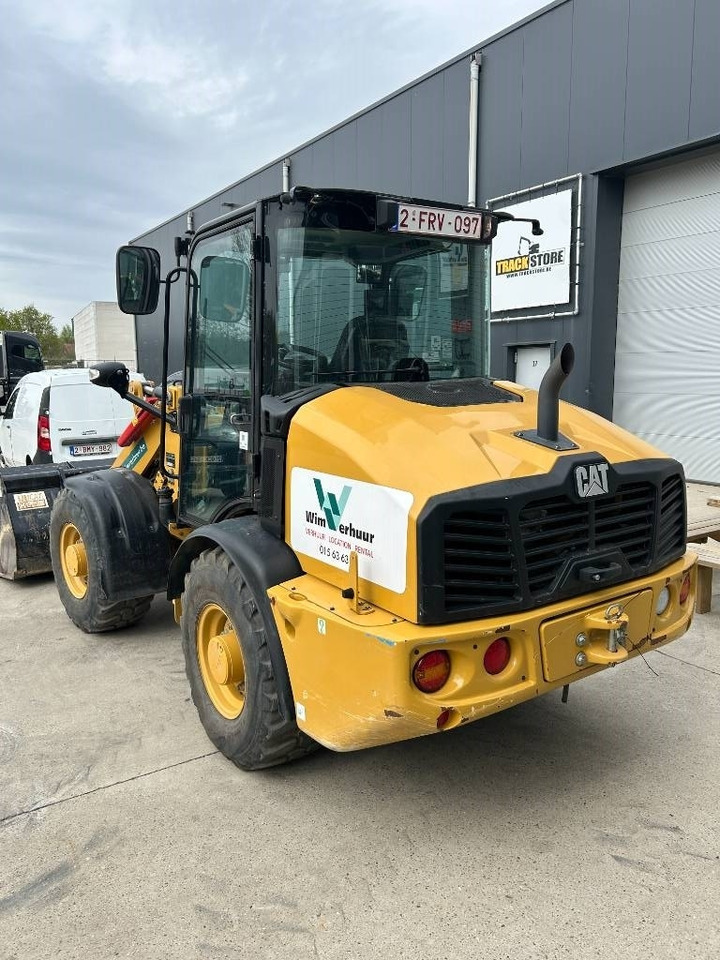 Smykový nakladač CAT 906: obrázek 8
