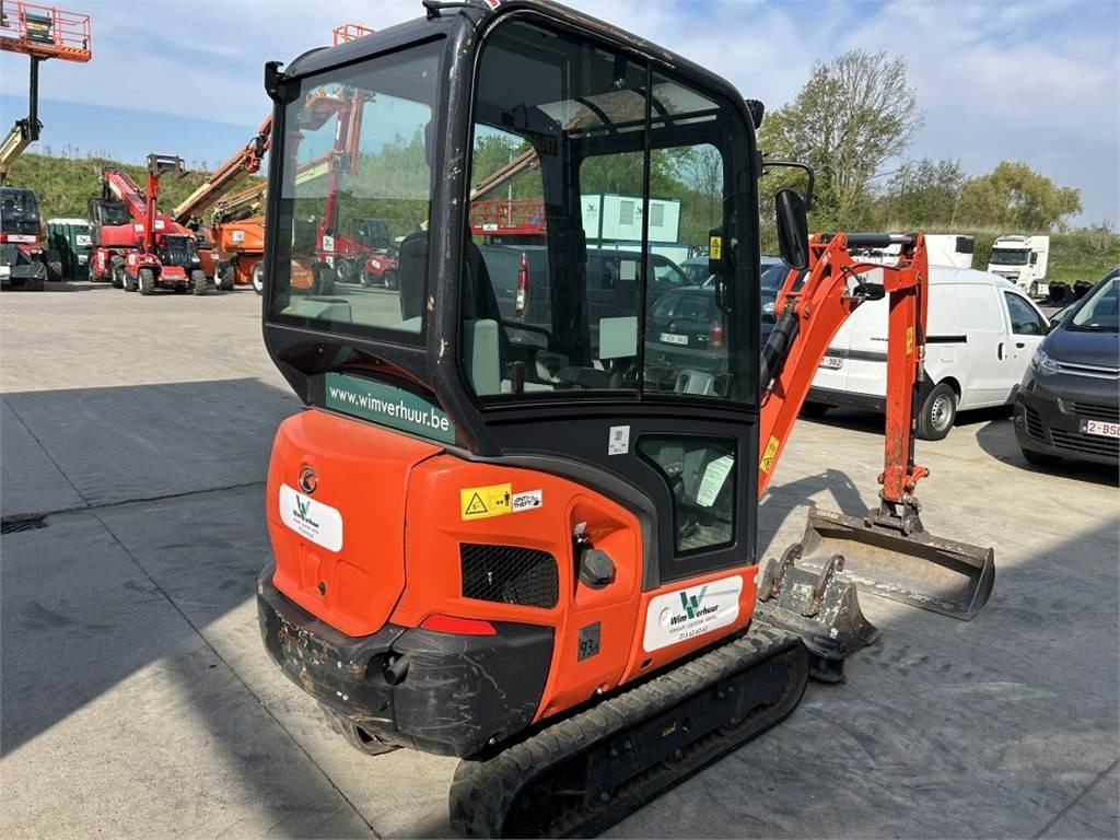 Kubota KX019-4 (8684) - Mini rýpadlo: obrázek 3 Kubota KX019-4 (8684) - Mini rýpadlo: obrázek 3
