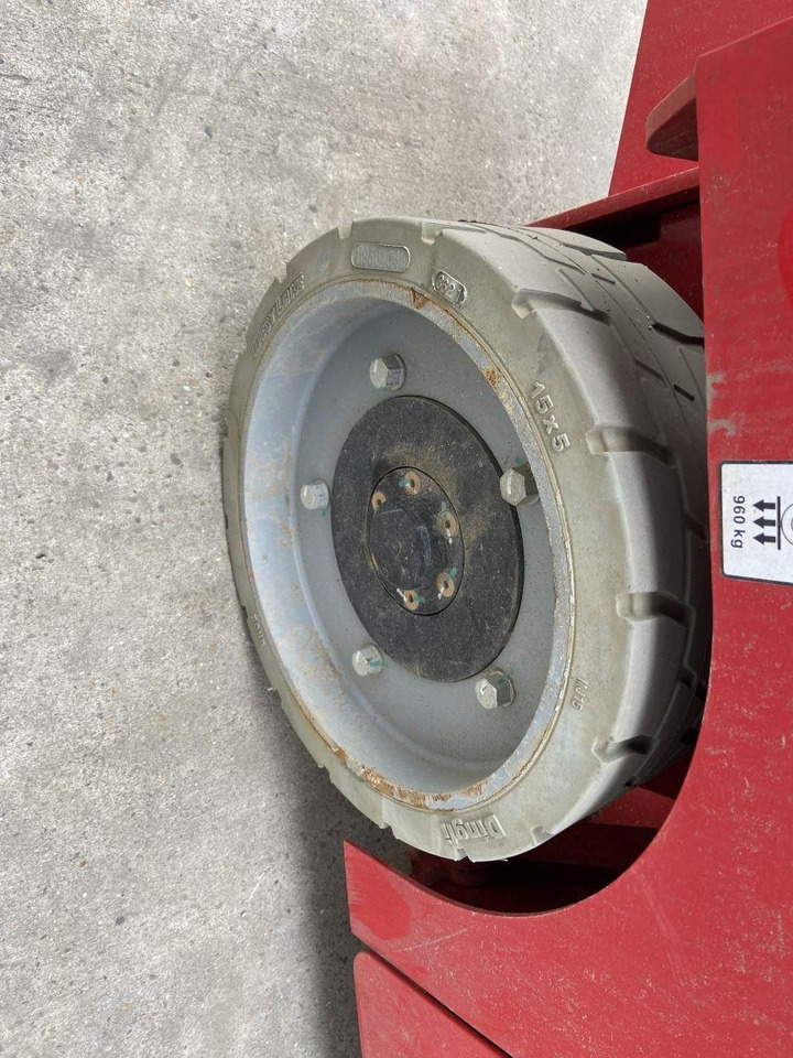 Nůžková plošina Magni ES1008AC (6445): obrázek 11 Nůžková plošina Magni ES1008AC (6445): obrázek 11