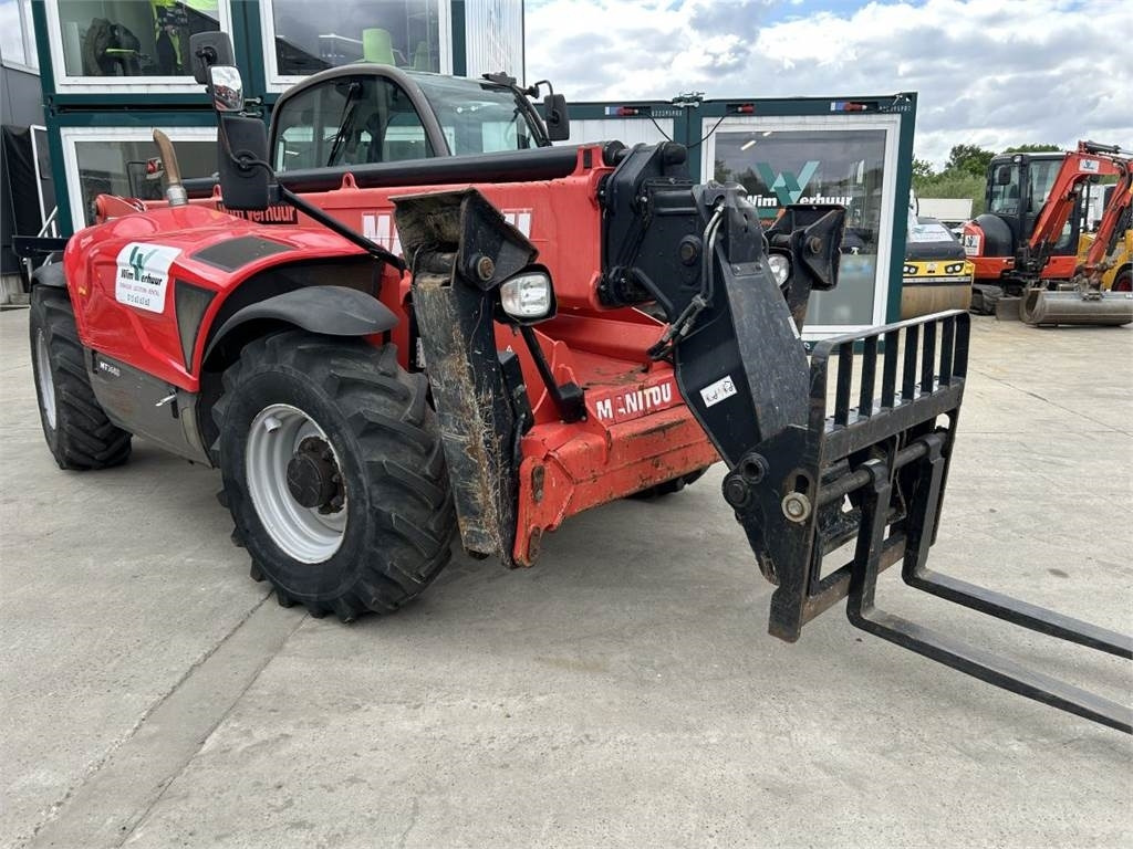 Manitou MT1440 (2032) - Teleskopický manipulátor: obrázek 4 Manitou MT1440 (2032) - Teleskopický manipulátor: obrázek 4