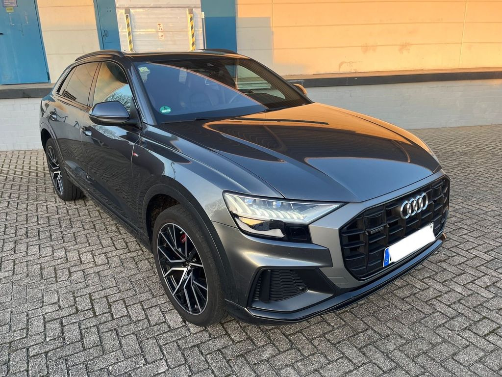 Audi Q8 50 TDI quattro tiptronic 22 Zoll*3xSline*Pano - SUV: obrázek 1 Audi Q8 50 TDI quattro tiptronic 22 Zoll*3xSline*Pano - SUV: obrázek 1