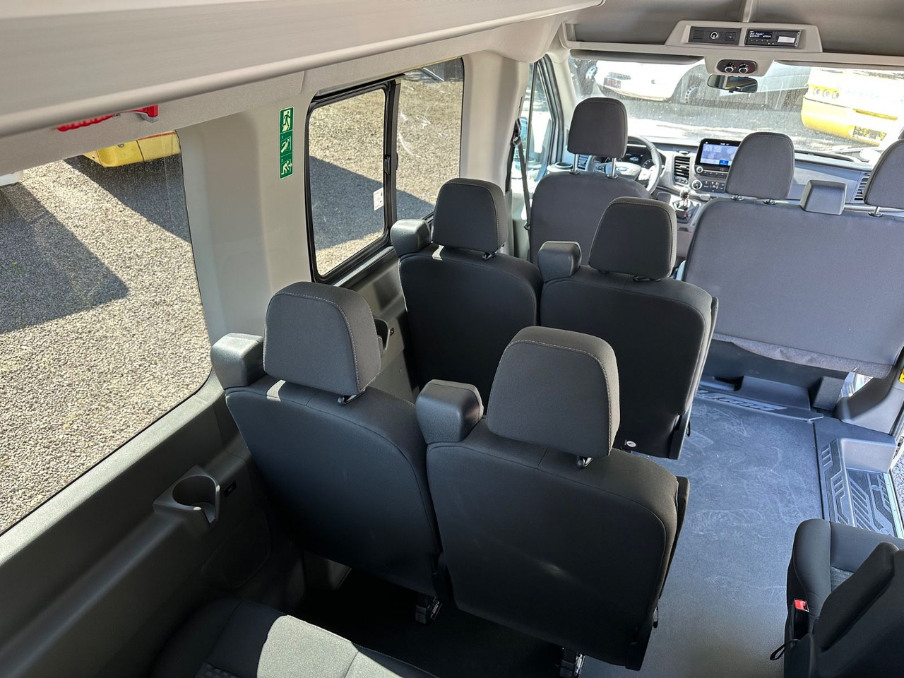 Minibus, Mikrobus Ford Transit (Klima*PDC*Xenon*Kamera*28 tKm): obrázek 18