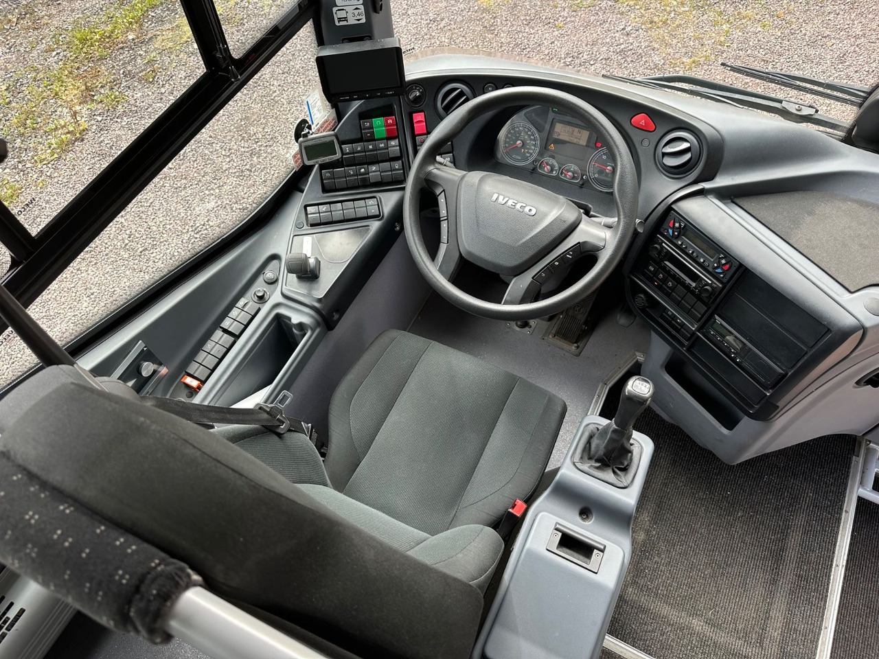 Iveco EVADYS H (55 Sitze*Schalt*176 tKm) - Minibus, Mikrobus: obrázek 5 Iveco EVADYS H (55 Sitze*Schalt*176 tKm) - Minibus, Mikrobus: obrázek 5