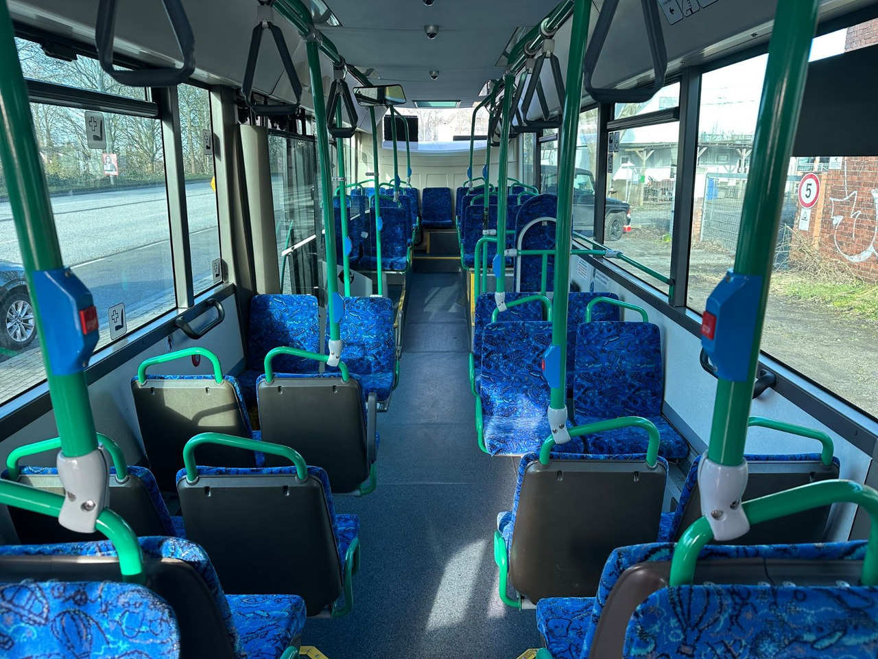 Iveco Irisbus Citelis (TÜV 07/25*SP 04/25*wenig Km) Iveco Irisbus Citelis (wenig Km) O530/ 415 NF - Městský autobus: obrázek 5 Iveco Irisbus Citelis (TÜV 07/25*SP 04/25*wenig Km) Iveco Irisbus Citelis (wenig Km) O530/ 415 NF - Městský autobus: obrázek 5