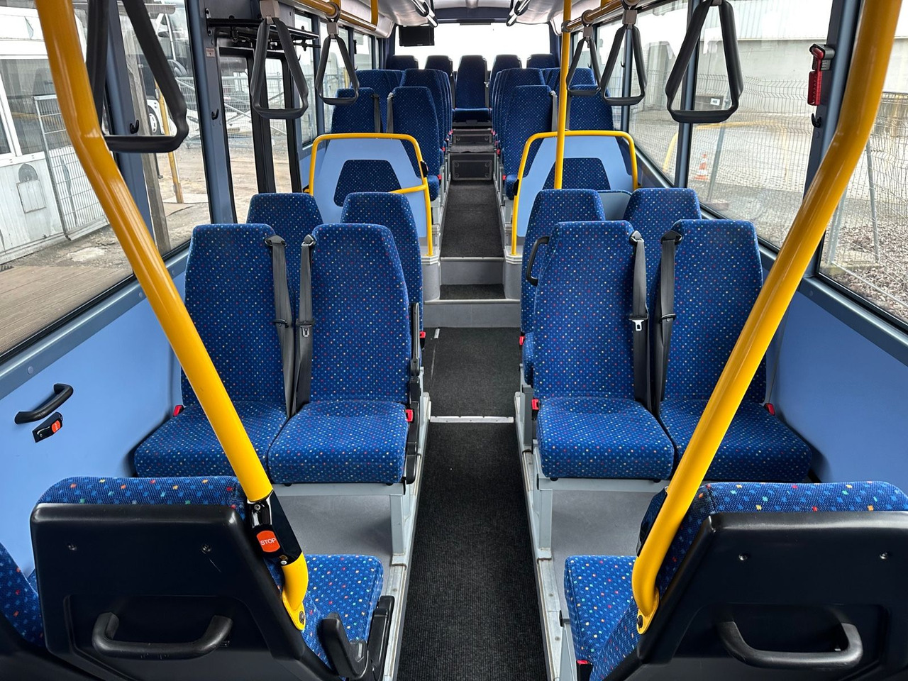 Iveco Irisbus Crossway LE SFR 162 *AC*100 km/h*Schalt Iveco Irisbus Crossway LE SFR 162 *AC*100 km/h*Schalt - Městský autobus: obrázek 5 Iveco Irisbus Crossway LE SFR 162 *AC*100 km/h*Schalt Iveco Irisbus Crossway LE SFR 162 *AC*100 km/h*Schalt - Městský autobus: obrázek 5