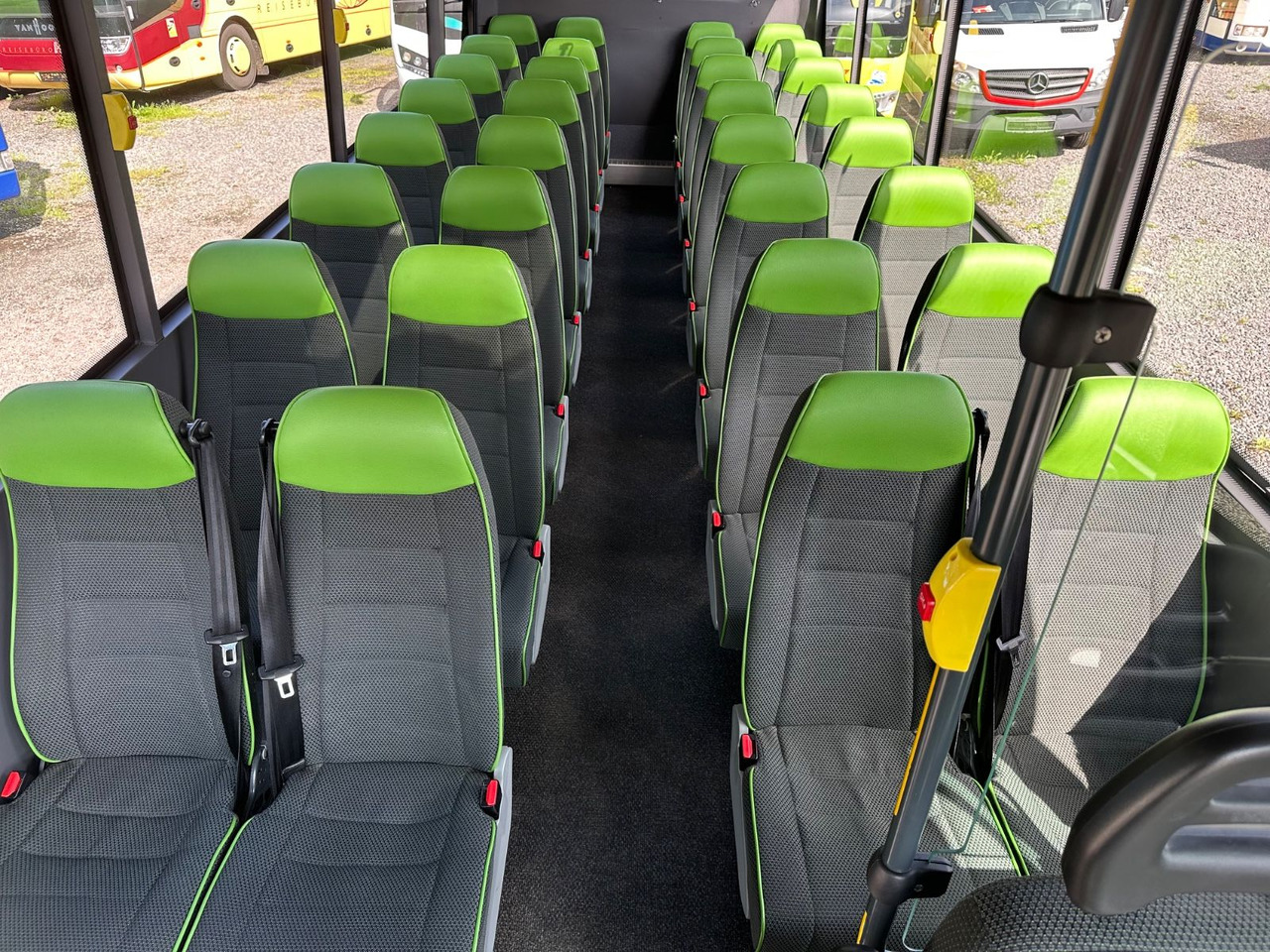 Iveco Rapido 70C18 (wenig Km*7.2t*33 Sitze) Rosero - Minibus, Mikrobus: obrázek 4 Iveco Rapido 70C18 (wenig Km*7.2t*33 Sitze) Rosero - Minibus, Mikrobus: obrázek 4