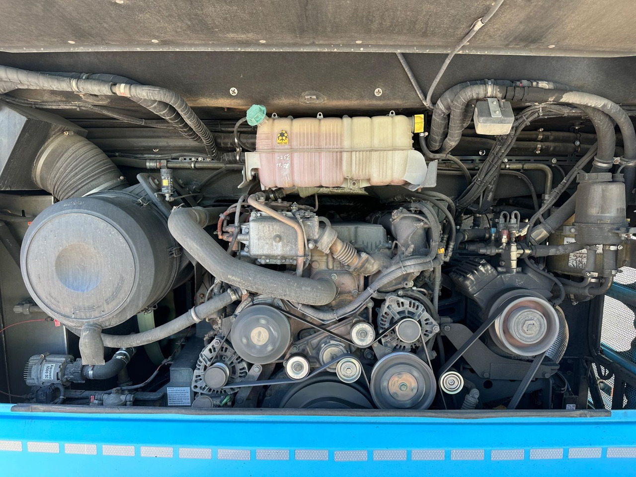 MAN R08 Lions Coach L (60 Sitze*Schalt) - Turistický autobus: obrázek 3 MAN R08 Lions Coach L (60 Sitze*Schalt) - Turistický autobus: obrázek 3