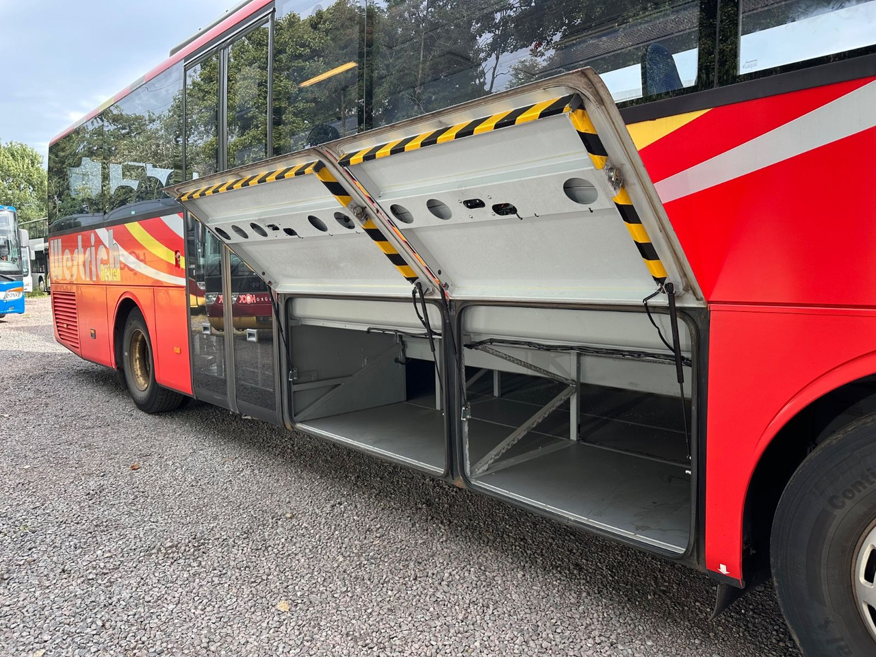 Mercedes-Benz O550 Integro (56 Sitze*Klima*Schalt) - Autobus příměstský: obrázek 4 Mercedes-Benz O550 Integro (56 Sitze*Klima*Schalt) - Autobus příměstský: obrázek 4
