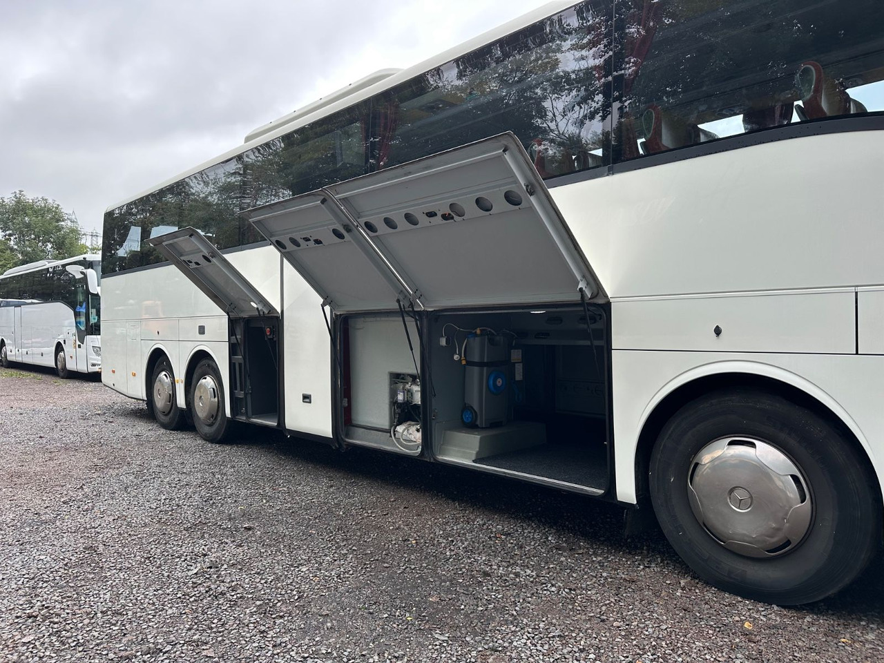 Mercedes-Benz Tourismo O350 16 RHD-M (56 Sitze*DE*TOP) leasing Mercedes-Benz Tourismo O350 16 RHD-M (56 Sitze*DE*TOP): obrázek 12