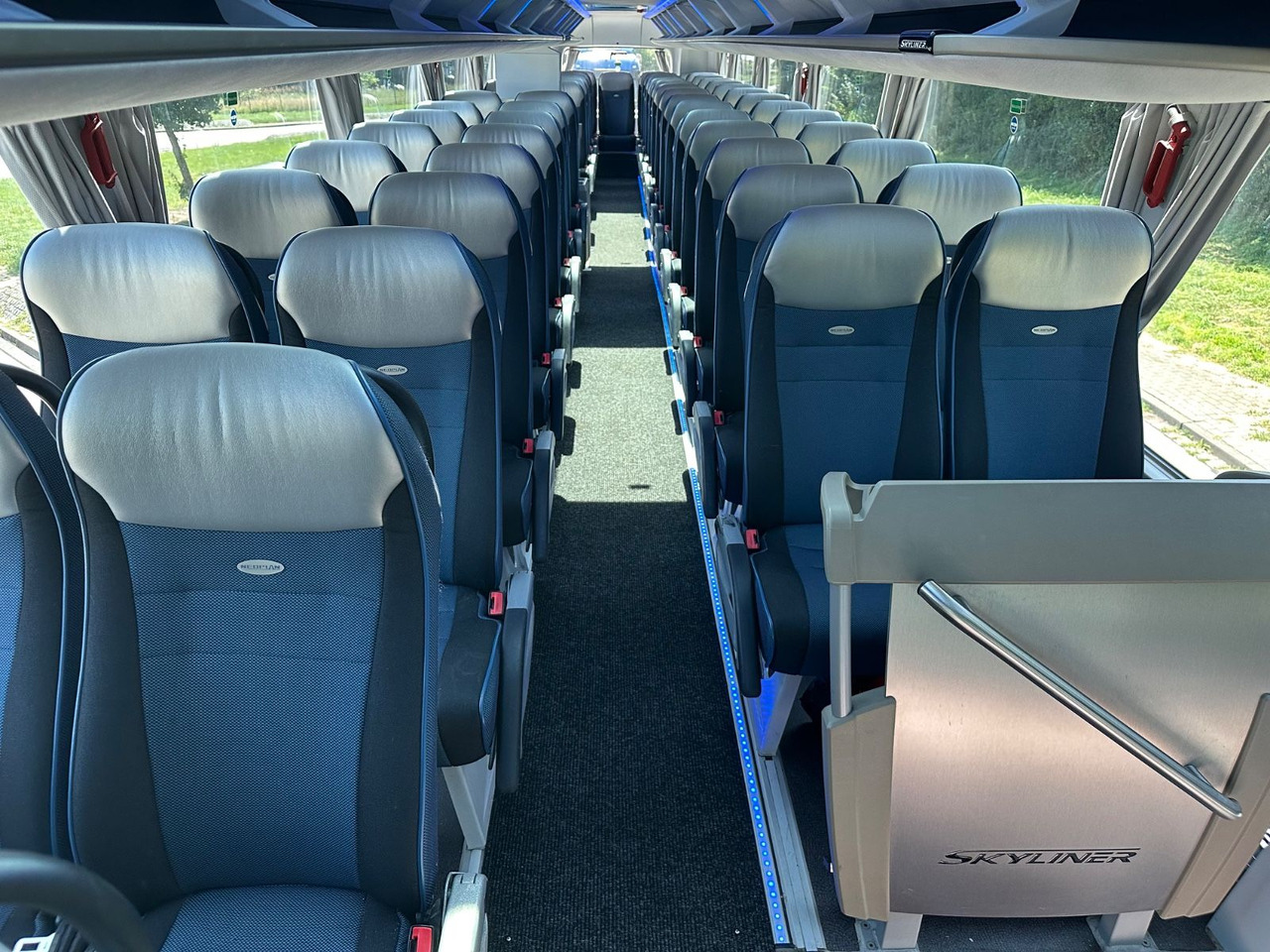 Neoplan P06 Skyliner L (83 Sitze*TOP*Motor Neu*Panorama) - Dvoupatrový autobus: obrázek 5 Neoplan P06 Skyliner L (83 Sitze*TOP*Motor Neu*Panorama) - Dvoupatrový autobus: obrázek 5