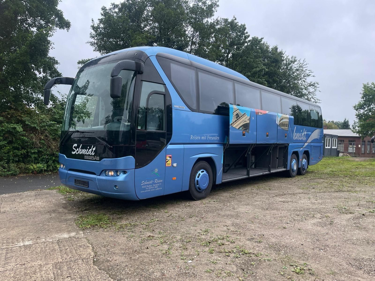 Neoplan Tourliner L P22 (59 Sitze*Schalt*TOP*DE) - Turistický autobus: obrázek 1 Neoplan Tourliner L P22 (59 Sitze*Schalt*TOP*DE) - Turistický autobus: obrázek 1