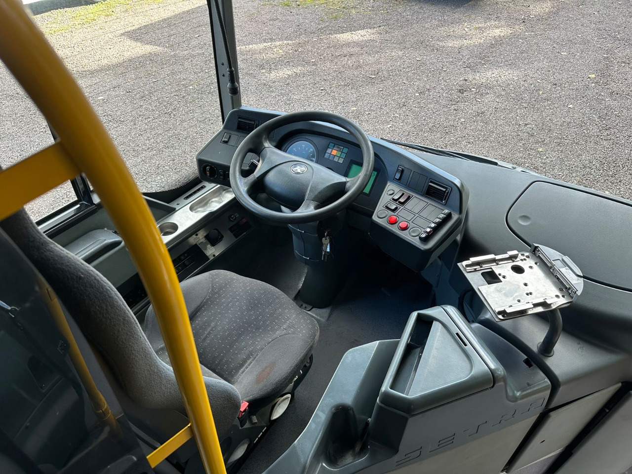 Setra S 415 NF (Euro 5) - Městský autobus: obrázek 4 Setra S 415 NF (Euro 5) - Městský autobus: obrázek 4