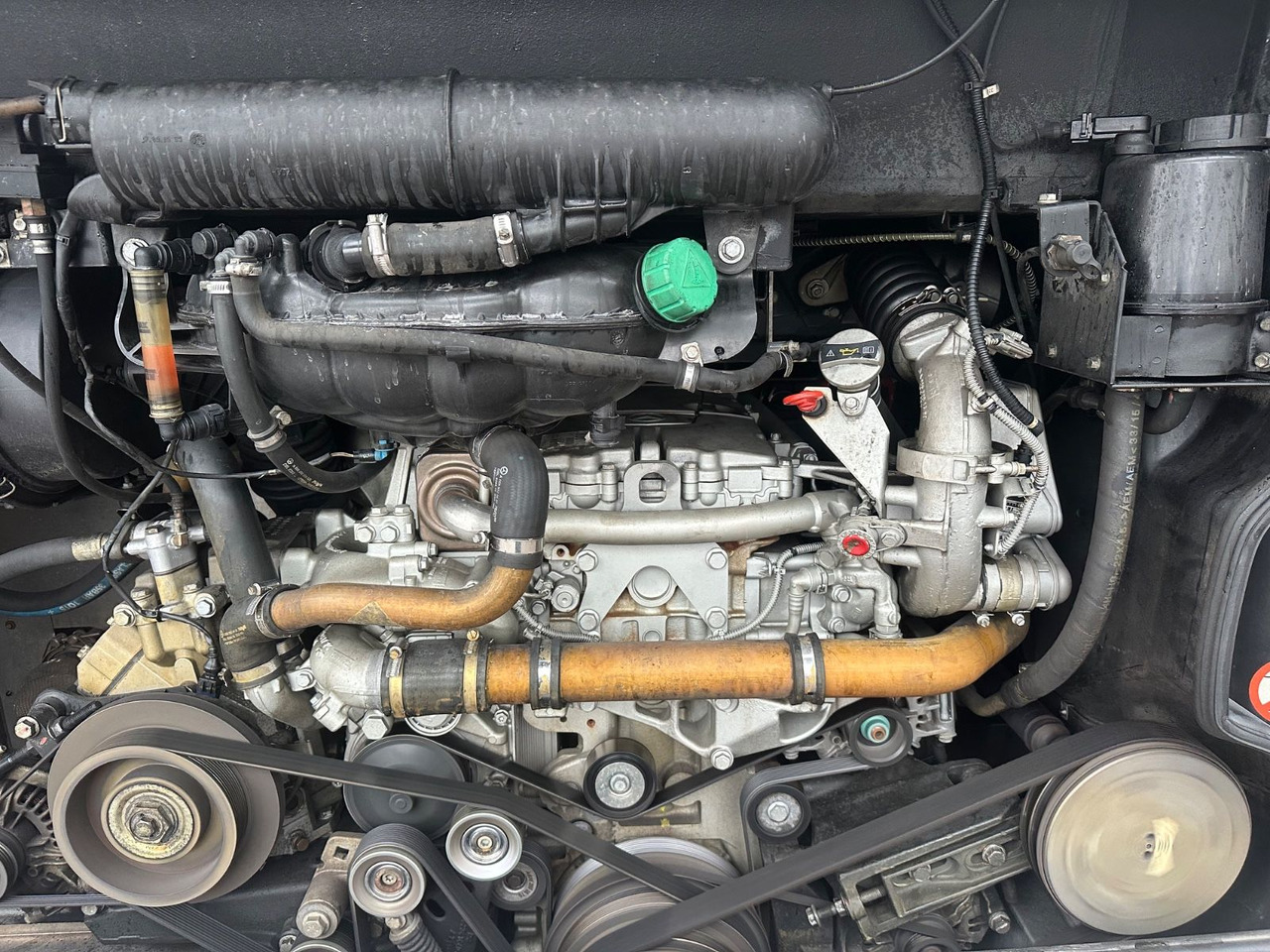 Setra S 415 UL GT (Euro6*DE*TOP) - Autobus příměstský: obrázek 4 Setra S 415 UL GT (Euro6*DE*TOP) - Autobus příměstský: obrázek 4