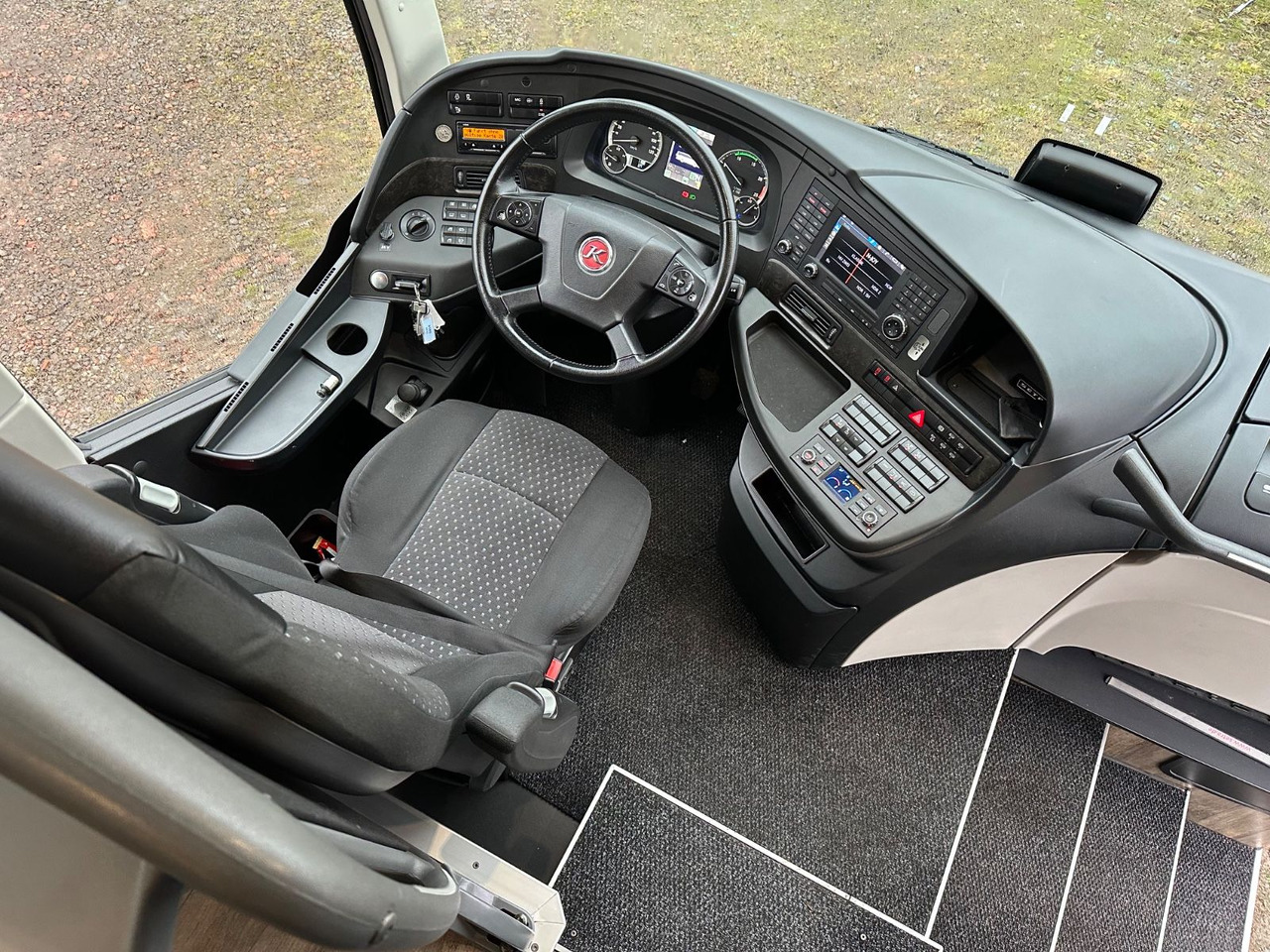 Setra S 515 HD (12.30 M*DE-Bus*TOP) - Turistický autobus: obrázek 5 Setra S 515 HD (12.30 M*DE-Bus*TOP) - Turistický autobus: obrázek 5