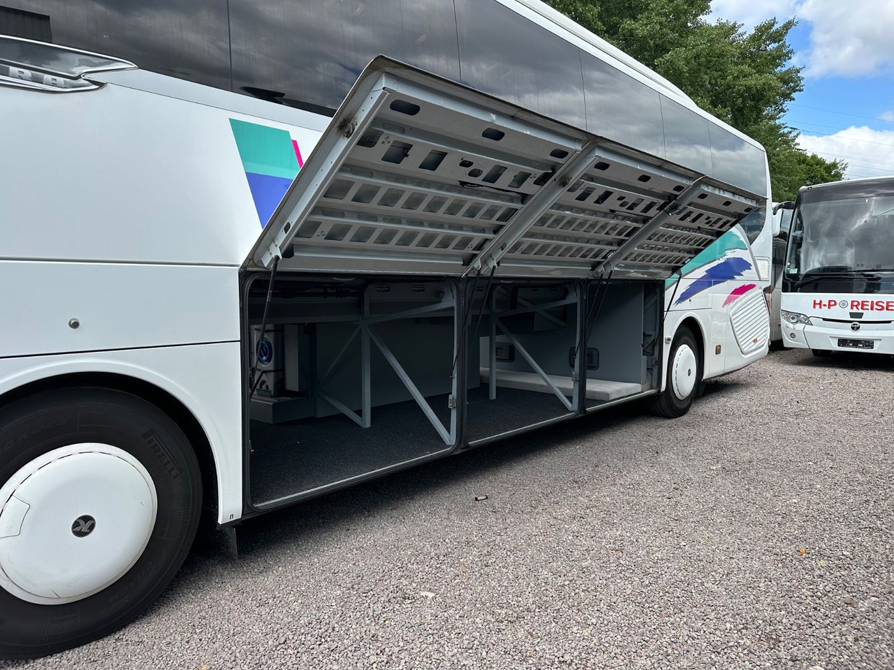 Setra S 515 HD (TOP*DE*Schalt) - Turistický autobus: obrázek 4 Setra S 515 HD (TOP*DE*Schalt) - Turistický autobus: obrázek 4
