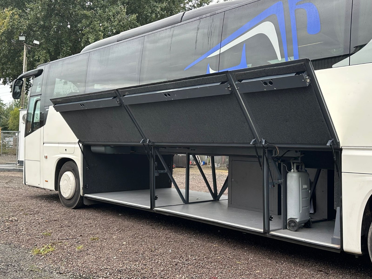 VDL Futura FHD 2-129 (Tourismo M*516 HD) - Turistický autobus: obrázek 4 VDL Futura FHD 2-129 (Tourismo M*516 HD) - Turistický autobus: obrázek 4