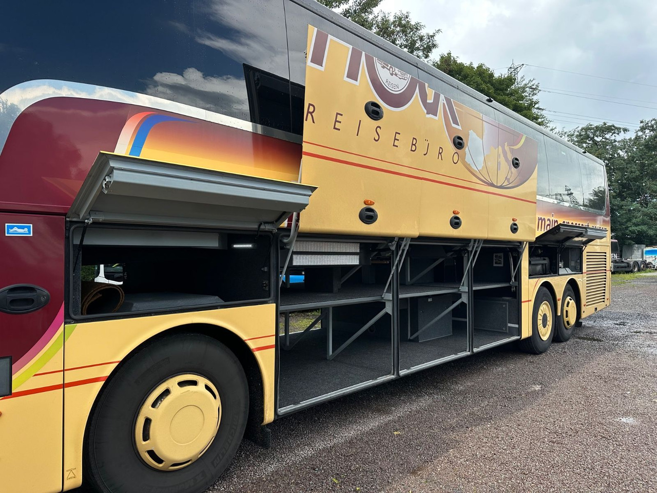 Vanhool TX16 Astron (TOP) 417 HDH/ 517 HDH - Turistický autobus: obrázek 4 Vanhool TX16 Astron (TOP) 417 HDH/ 517 HDH - Turistický autobus: obrázek 4