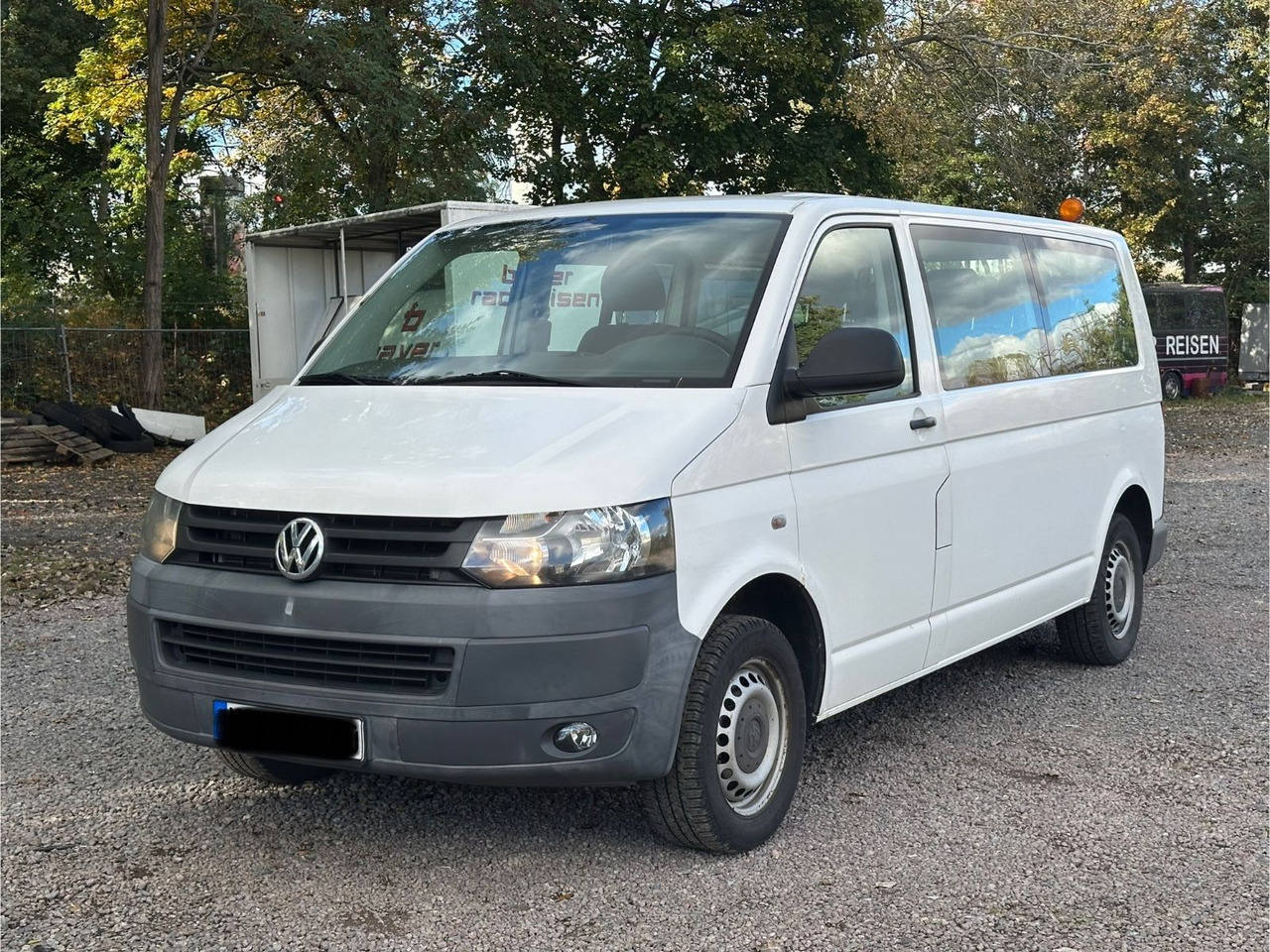 Volkswagen T5 Kombi - Mikrobus: obrázek 1 Volkswagen T5 Kombi - Mikrobus: obrázek 1