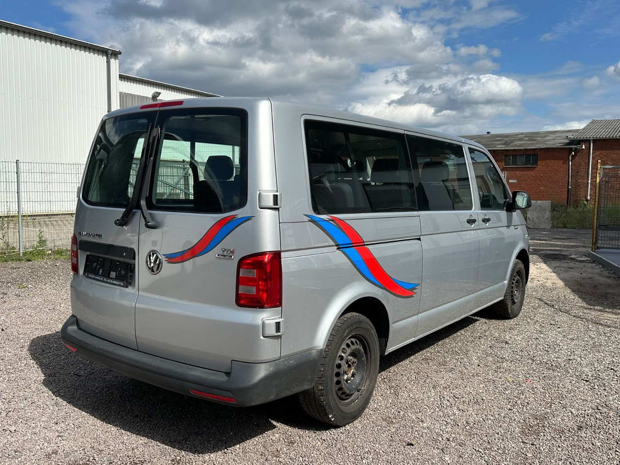 Volkswagen T6 Kombi - Mikrobus: obrázek 5 Volkswagen T6 Kombi - Mikrobus: obrázek 5